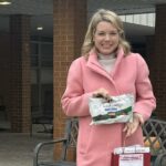 Senator Harriss delivers handmade Valentines Cards to area Seniors